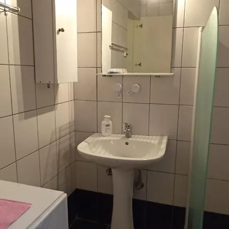 Politimis House Makrinara