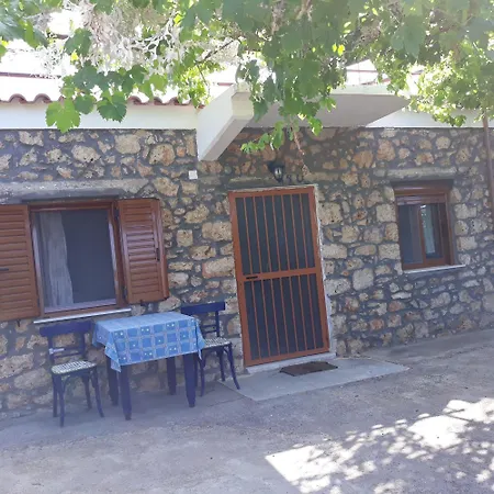 Politimis House * Makrinara