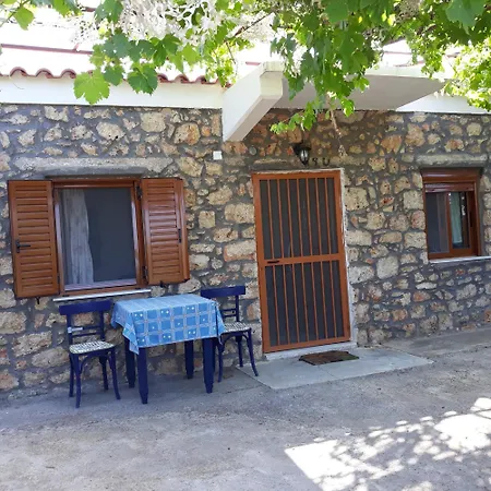 Politimis House Makrinara