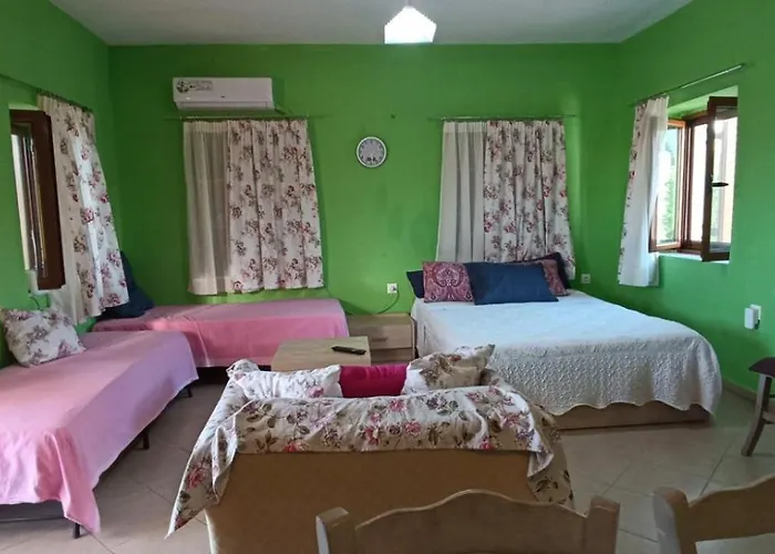 Politimis House * Makrinara