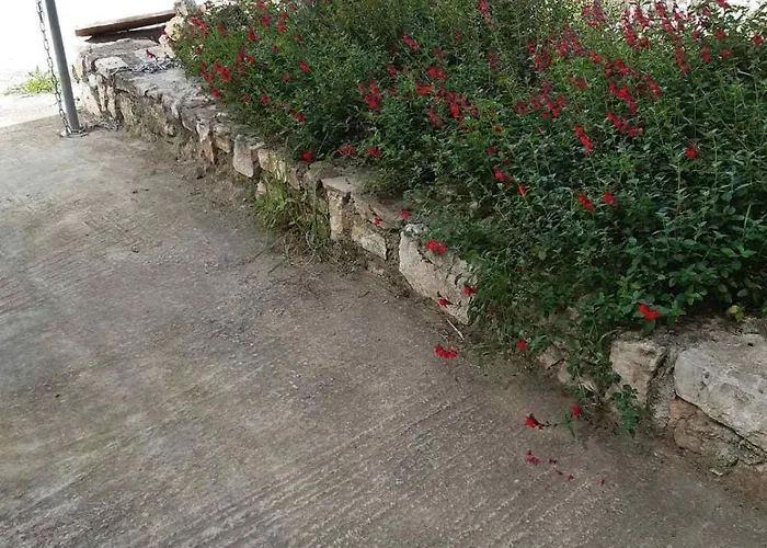 Politimis House Feriehus Makrinara