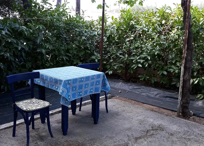 Politimis House Makrinara